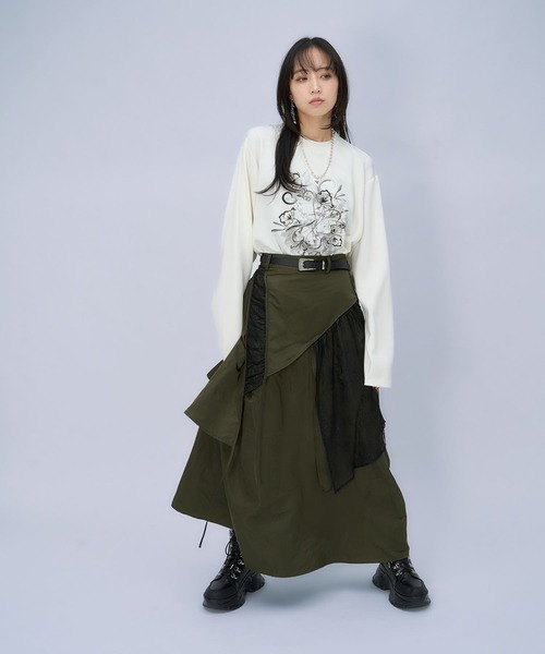 HARE(ハレ)の「フラワーシシュウカットソー(HARE)(Tシャツ/カットソー・レディース・ブラック/ホワイト・FREE)」の3枚目の写真