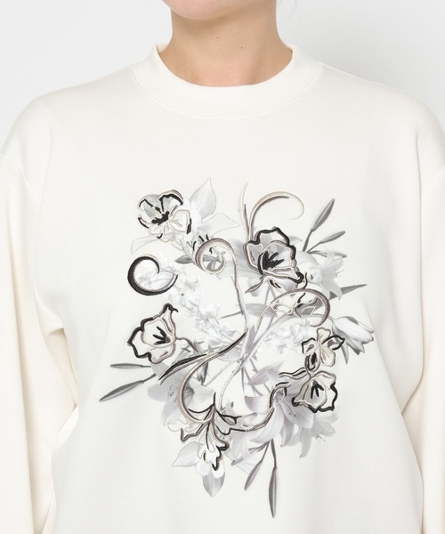HARE(ハレ)の「フラワーシシュウカットソー(HARE)(Tシャツ/カットソー・レディース・ブラック/ホワイト・FREE)」の9枚目の写真