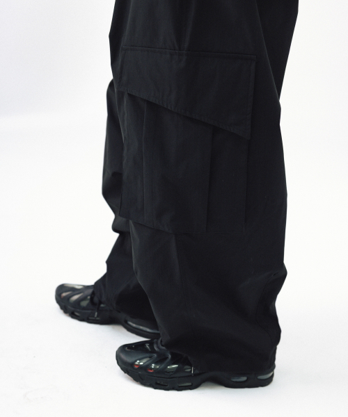 ANGLAN（アングラン）の「Ripstop Snap Cargo Balloon Pants - Black（その他パンツ・メンズ・その他・1/02）」の6枚目の写真