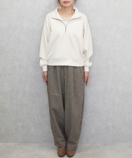 SELECT LEVERY(セレクトリベリー)の「パフダンボールハーフジッププルオーバー(スウェット・レディース・ブラウン/アイボリー/ブラック/グレー・LARGE/MEDIUM)」の6枚目の写真