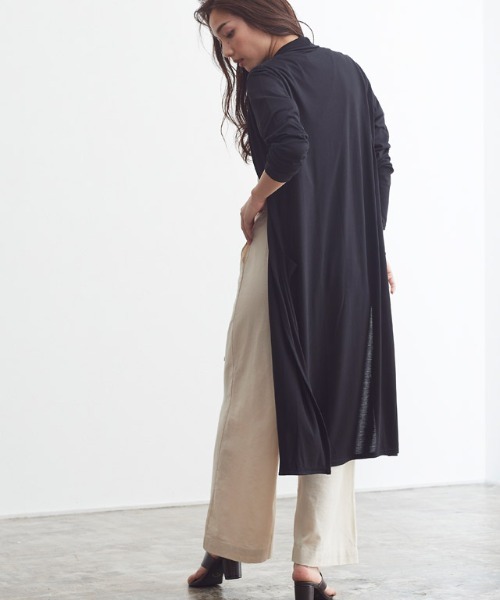 Pierrot（ピエロ）の「UVカットロングトッパーカーディガン 吸汗速乾 カーデ（カーディガン/ボレロ・レディース・ブラック/ブラウン系その他/モカ/ベージュ/ネイビー/ブルー系その他/カーキオリーブ/杢グレー/スモークピンク/ブルー系その他2・L/M）」の20枚目の写真