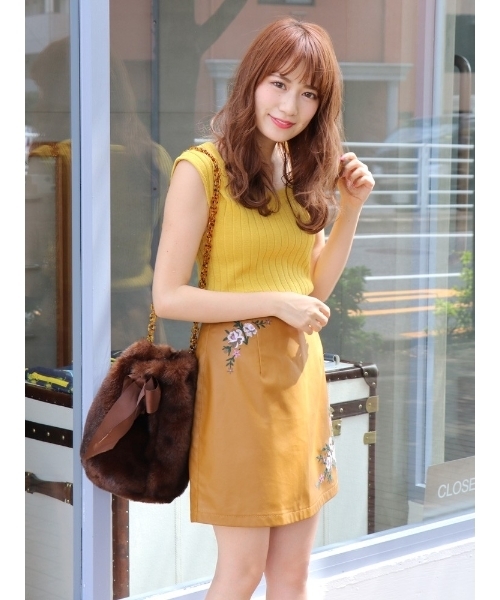 dazzlin（ダズリン）の「フレンチスリーブニットトップス（ニット/セーター・レディース・ブラック/パープル/マスタード・FREE）」の6枚目の写真