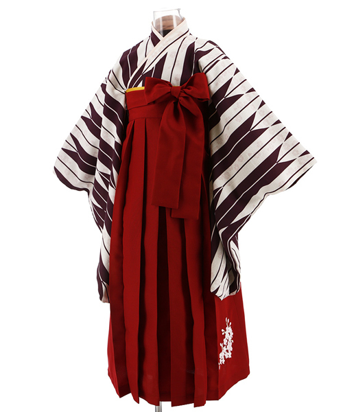 Catherine Cottage（キャサリンコテージ）の「刺繍入り袴セット（着物・キッズ・パープル/ネイビー/ブルー/ホワイト/ピンク・120/150/140/130/110/160）」の13枚目の写真