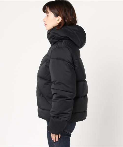 VENCEEXCHANGE（ヴァンスエクスチェンジ）の「エアコンダウンジャケット  （ダウンジャケット/コート・レディース・アッシュグレー/ブラック/Red・MEDIUM）」の11枚目の写真