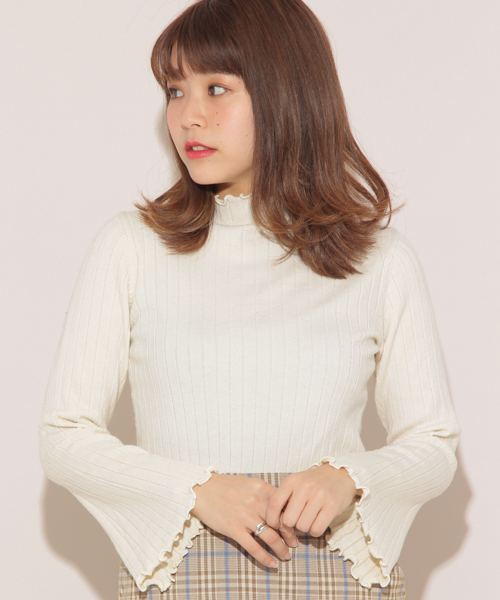 apres jour(アプレジュール)の「リブニット袖フレア【ZOZOTOWN限定アイテム】(ニット/セーター・レディース・ブラック/オフホワイト/ピンク/イエロー/ライトピンク・フリー)」の2枚目の写真