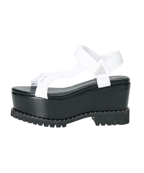 EMODA(エモダ)の「バルキーテープマークサンダル(サンダル・レディース・ホワイト/ブラック・MEDIUM/SMALL/LARGE)」の21枚目の写真