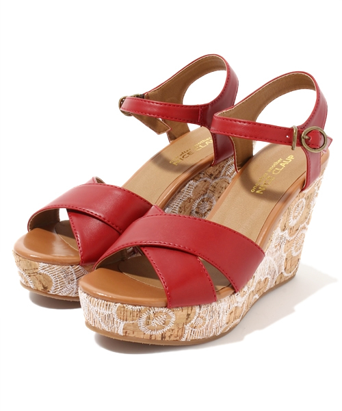 one after another NICE CLAUP(ワンアフターアナザーナイスクラップ)の「【ナイスクラップ】ソール柄入りサンダル(サンダル・レディース・オフホワイト/レッド/ブラック・SMALL/MEDIUM/LARGE)」の1枚目の写真