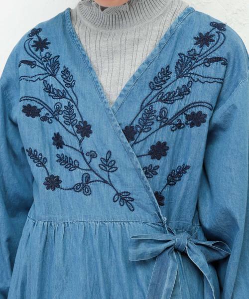 natural couture（ナチュラルクチュール）の「デニム刺繍2WAYワンピース（ワンピース・レディース・ネイビー/ブルー・FREE）」の14枚目の写真