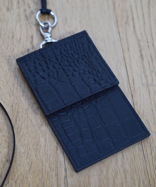 KAIKO（カイコー）の「KAIKO LEATHER NECK BAG S CROCODILE（ボディ 