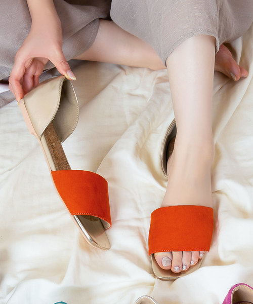 KOBE LETTUCE（コウベレタス）の「ワンベルトスクエアトゥフラットサンダル（サンダル・レディース・ホワイト/ブラック/ピンク/ターコイズブルー/シルバー/ゴールド/ベージュ/ブラウン・LL/S/M/L）」の21枚目の写真