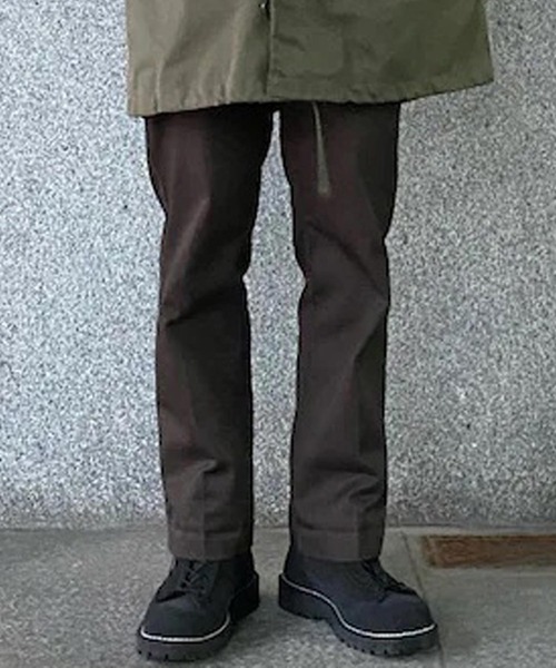 Dickies（ディッキーズ）の「Dickies ワークパンツ（チノパンツ・メンズ・ブラック/チャコールグレー/ベージュ/ブラウン/ネイビー/シルバー/オリーブ/マルーン・28inch/30 inch/32inch/34inch/36inch/30inch/38inch/40inch）」の4枚目の写真