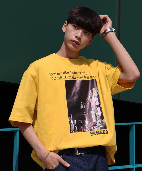 NO NEED(ノーニード)の「ハーフスリーブフォト&メッセージプリントオーバーサイズTシャツ(Tシャツ/カットソー・メンズ・ホワイト/ブラック/イエロー/キャメル・フリ-)」の3枚目の写真