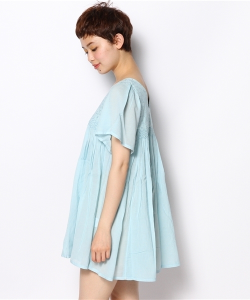 Kastane(カスタネ)の「【Kastane】スモーネブラウス(シャツ/ブラウス・レディース・ライトブルー/レッド/ホワイト・FREE)」の5枚目の写真