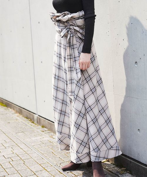 &. NOSTALGIA（アンドドットノスタルジア）の「チェック柄カシュクールマキシワンピース（ワンピース・レディース・ダークグリーン/ベージュ/ブラウン・FREE）」の17枚目の写真