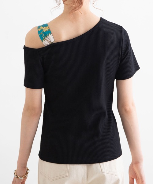 Newlyme（ニューリーミー）の「スカーフ付きワンショルリブトップス（Tシャツ/カットソー・レディース・ブラック/ベージュ/オフホワイト/パープル/ブルー系その他/ブルー/ブラック系その他/ベージュ系その他/ホワイト系その他・MEDIUM/LARGE/X-LARGE）」の21枚目の写真