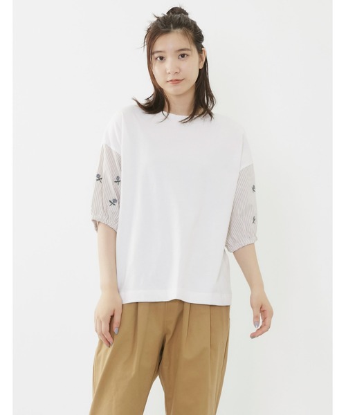 POU DOU DOU（プードゥドゥ）の「花刺繍スリーブトップス（Tシャツ/カットソー・レディース・ベージュ/オフホワイト/ブルー・3）」の7枚目の写真