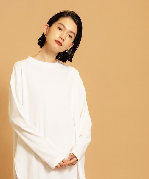 CIENA（シエナ）の「日本製　USAコットンラウンドヘムサイドスリットロンT（Tシャツ/カットソー・レディース・ブラック/チャコールグレー/オフホワイト/ベージュ・FREE）」の14枚目の写真