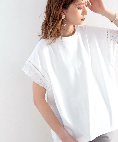 classicalelf（クラシカルエルフ）の「綿100％、光沢で上品に。大人が着る、袖レースプルオーバー（Tシャツ/カットソー・レディース・ホワイト/ブラック/ブルーグリーン/グレイッシュベージュ・MEDIUM/LARGE/X-LARGE/SMALL）」の13枚目の写真