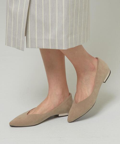 closet story(クローゼットストーリー)の「<closet story>Vカット メタルヒール フラットシューズ(その他シューズ・レディース・ライトブルー/ベージュ・23cm/24.5cm/23.5cm/24cm)」の2枚目の写真