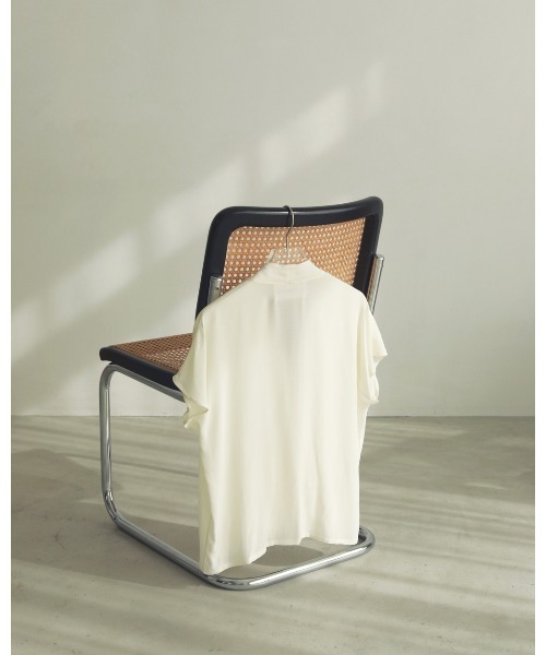 TODAYFUL - 【美品】TODAYFUL ハーフスリーブタックシャツ トゥデイフル 半袖ブラウス TODAYFUL ハーフスリーブタックシャツ エクリュ - メルカリ