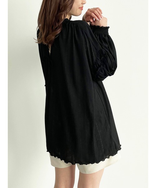 SLURR（スラ―）の「2wayシアーリブギャザーパフスリーブチュニック（チュニック・レディース・ブラック/オフホワイト/ピンクベージュ・FREE）」の9枚目の写真