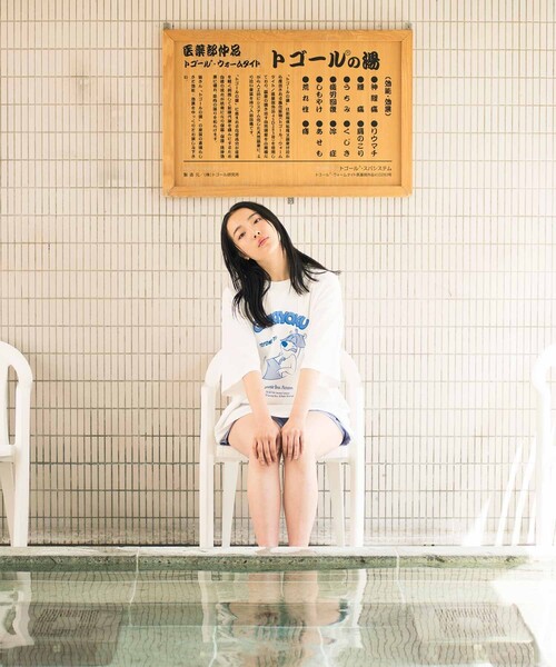 FREAK'S STORE（フリークスストア）の「SAUVENIR×COBMASTER/サウベニア×コブマスター サウナベアーGAIKIYOKU Tシャツ/外気浴（Tシャツ/カットソー・メンズ・ホワイト/ブラック・SMALL/MEDIUM/LARGE）」の3枚目の写真