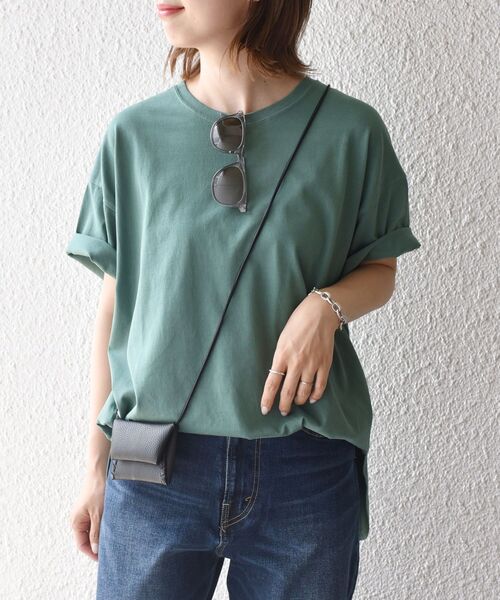 SHIPS(シップス)の「*オーガニックコットンニュアンスカラーTEE(Tシャツ/カットソー・レディース・ホワイト/ベージュ/ブラウン/オリーブ/ピンク/ダークグレー/ダークグリーン/マスタード/ロイヤルブルー・ONE SIZE)」の6枚目の写真
