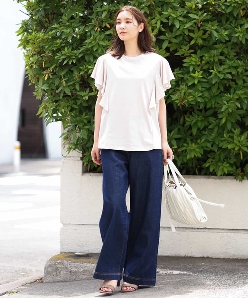 a.v.v(アーヴェヴェ)の「デニムワイドパンツ(デニムパンツ・レディース・アイボリー/ネイビー・42/40/34/38/36)」の7枚目の写真