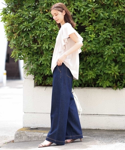 a.v.v(アーヴェヴェ)の「デニムワイドパンツ(デニムパンツ・レディース・アイボリー/ネイビー・42/40/34/38/36)」の8枚目の写真