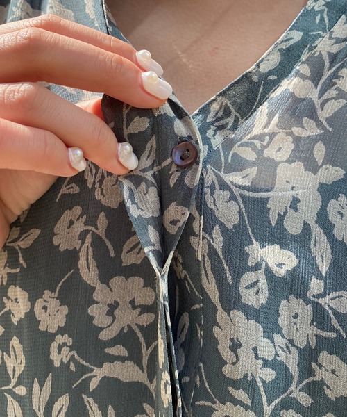 CAPRICIEUX LE'MAGE（カプリシューレマージュ）の「フラワーギャザーノースリワンピース（ワンピース・レディース・ブラック/ブルー・FREE）」の10枚目の写真