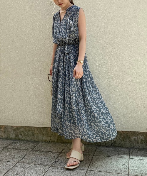 CAPRICIEUX LE'MAGE（カプリシューレマージュ）の「フラワーギャザーノースリワンピース（ワンピース・レディース・ブラック/ブルー・FREE）」の22枚目の写真