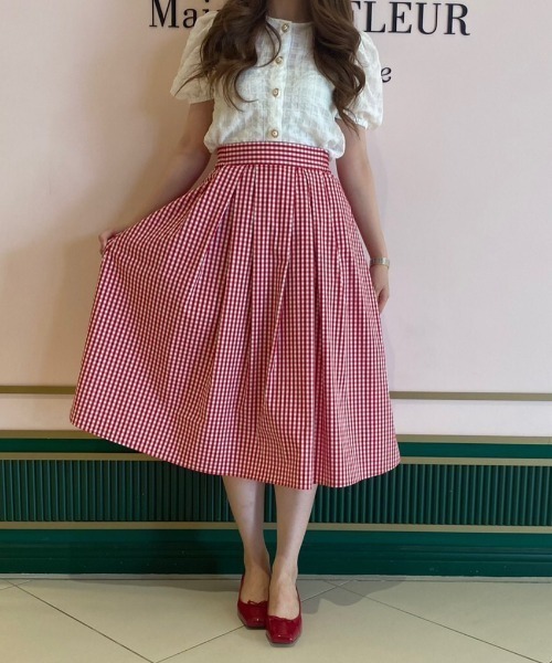 Maison de FLEUR（メゾンドフルール）の「ギンガムチェックボリュームスカート（スカート・レディース・ブラック/レッド/ネイビー・S/M）」の3枚目の写真