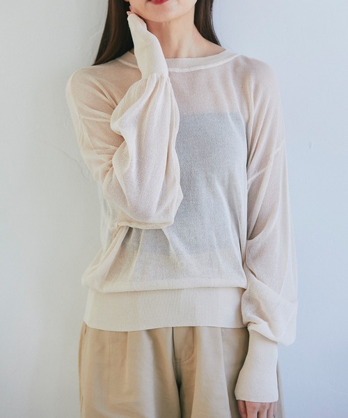 and R（アンドアール）の「シアークルーネックトップス（ニット/セーター・レディース・ラベンダー/アイボリー/ブラック・FREE）」の6枚目の写真