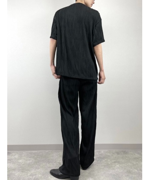Chikashitsu +(チカシツプラス)の「【Chikashitsu +/チカシツプラス】set up pleats half sleeve tee/セットアップ プリーツ ハーフ スリーブ ティー 裾絞り ドローコード(その他トップス・メンズ・ホワイト/ブラック・ONE SIZE)」の20枚目の写真