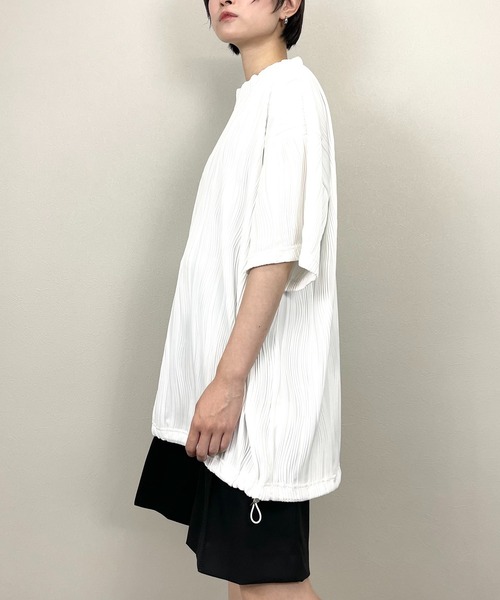 Chikashitsu +(チカシツプラス)の「【Chikashitsu +/チカシツプラス】set up pleats half sleeve tee/セットアップ プリーツ ハーフ スリーブ ティー 裾絞り ドローコード(その他トップス・メンズ・ホワイト/ブラック・ONE SIZE)」の3枚目の写真