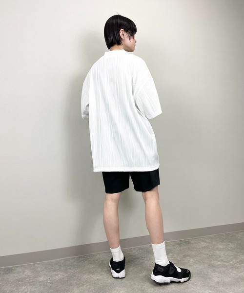 Chikashitsu +(チカシツプラス)の「【Chikashitsu +/チカシツプラス】set up pleats half sleeve tee/セットアップ プリーツ ハーフ スリーブ ティー 裾絞り ドローコード(その他トップス・メンズ・ホワイト/ブラック・ONE SIZE)」の13枚目の写真