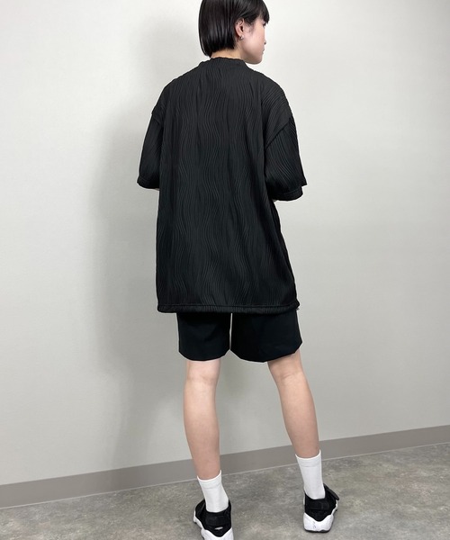Chikashitsu +(チカシツプラス)の「【Chikashitsu +/チカシツプラス】set up pleats half sleeve tee/セットアップ プリーツ ハーフ スリーブ ティー 裾絞り ドローコード(その他トップス・メンズ・ホワイト/ブラック・ONE SIZE)」の15枚目の写真