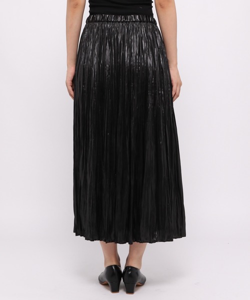 LEPSIM（レプシィム）の「光沢細プリーツスカート　953539（スカート・レディース・カーキ/ブラック/ピンクベージュ・FREE）」の9枚目の写真