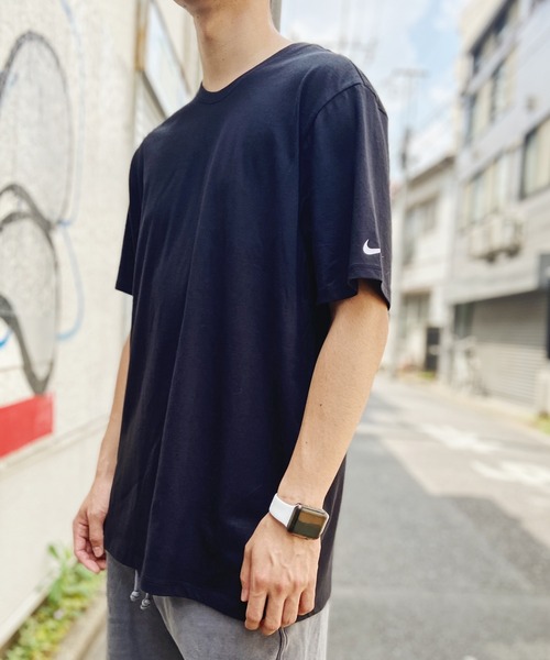 Niell(ニール)の「Nike ナイキ / ワンポイントTシャツ Core Cotton Tee(Tシャツ/カットソー・メンズ・ホワイト/ブラック/チャコール・L/XL/M)」の12枚目の写真