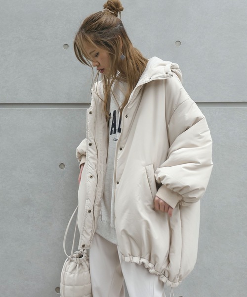 CORNERS(コーナーズ)の「中綿シャーリングモンスターパーカー(ダウンジャケット/コート・レディース・ベージュ/アイボリー/ブラック/カーキ・L/M)」の6枚目の写真