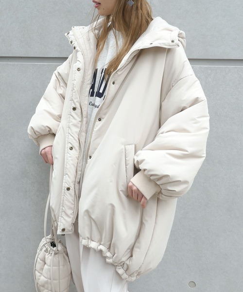 CORNERS(コーナーズ)の「中綿シャーリングモンスターパーカー(ダウンジャケット/コート・レディース・ベージュ/アイボリー/ブラック/カーキ・L/M)」の11枚目の写真