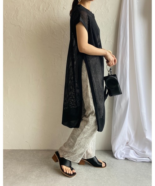 She's Closet（シーズクローゼット）の「メッシュニットサイドスリット入りフレンチスリーブロングワンピース（ワンピース・レディース・ブラック/アイボリー/グレイッシュベージュ・FREE）」の13枚目の写真