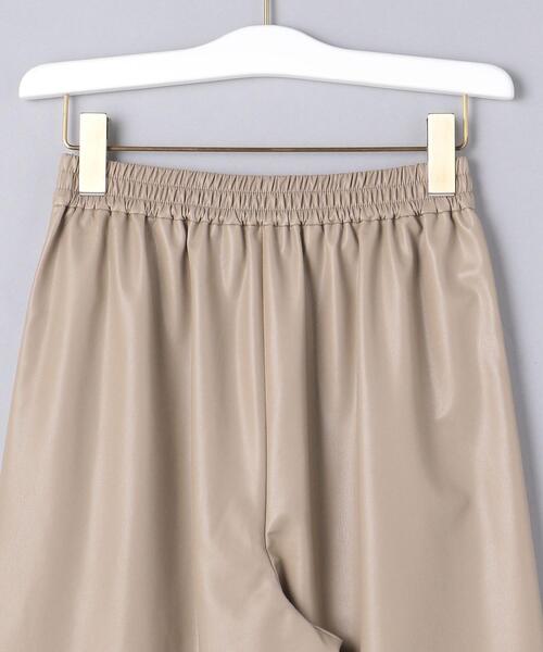 UNITED ARROWS(ユナイテッドアローズ)の「<UNITED ARROWS>フェイクレザー イージーパンツ W(その他パンツ・レディース・ブラック/ベージュ・38/36)」の13枚目の写真