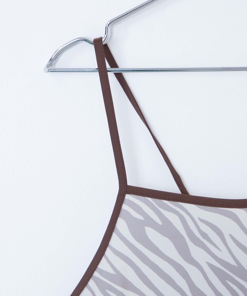 DuKKah（デュカ）の「Dukkah/【低身長向け】スリットキャミワンピース（ワンピース・レディース・マスタード/ブラック/アニマル・XS）」の10枚目の写真