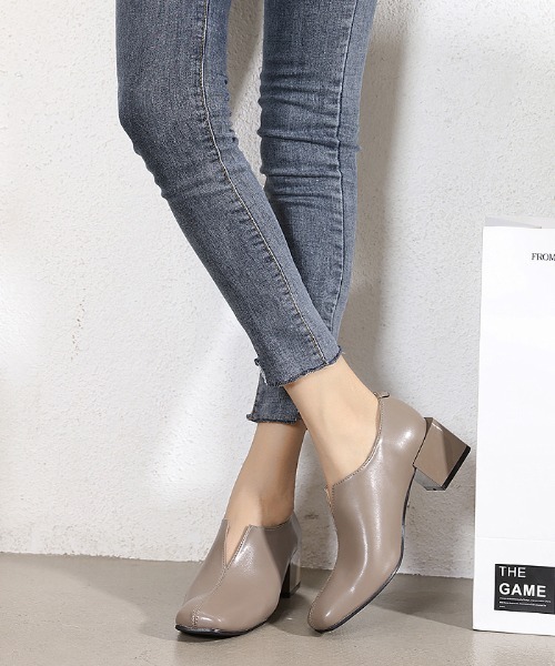 Futier land（フューティアランド）の「Vカットスクエアブーティー（ブーツ・レディース・アイボリー/ブラック/モカ・36/37/38/39/40）」の16枚目の写真