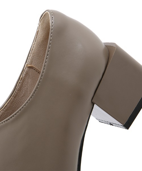 Futier land（フューティアランド）の「Vカットスクエアブーティー（ブーツ・レディース・アイボリー/ブラック/モカ・36/37/38/39/40）」の8枚目の写真