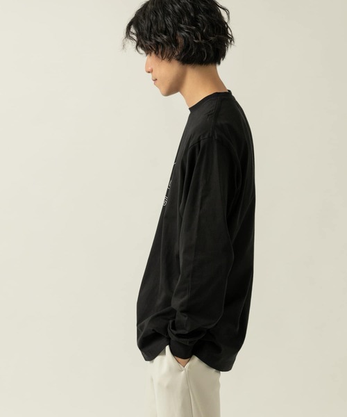 ITEMS URBANRESEARCH（アイテムズ アーバンリサーチ）の「KANGOL　ロゴプリント長袖Tシャツ B（Tシャツ/カットソー・メンズ・ブラック/ホワイト/パープル・LARGE/SMALL/MEDIUM）」の4枚目の写真