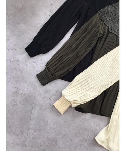 DOLLUPOOPS（ドールアップウップス）の「ニット×プリーツプルオーバー（ニット/セーター・レディース・ベージュ/カーキ/ブラック・38）」の6枚目の写真