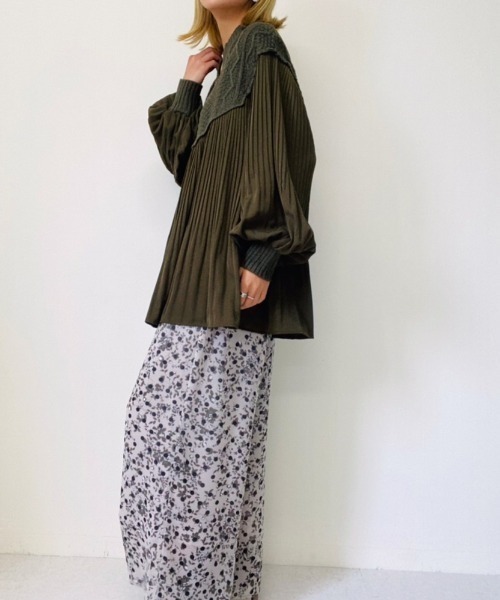 DOLLUPOOPS（ドールアップウップス）の「ニット×プリーツプルオーバー（ニット/セーター・レディース・ベージュ/カーキ/ブラック・38）」の10枚目の写真