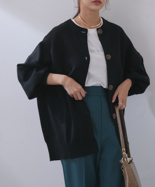 vis-`a-vis（ビサビ）の「【WEB限定】万能ミラノリブクルーネックざっくりカーディガン（カーディガン/ボレロ・レディース・ブラック/ピンク/キナリ/ベージュ系その他/ターコイズブルー・FREE）」の3枚目の写真